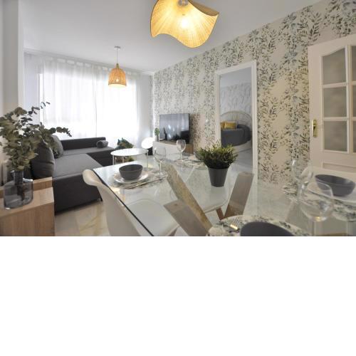 Luminoso y coqueto apartamento con jardín