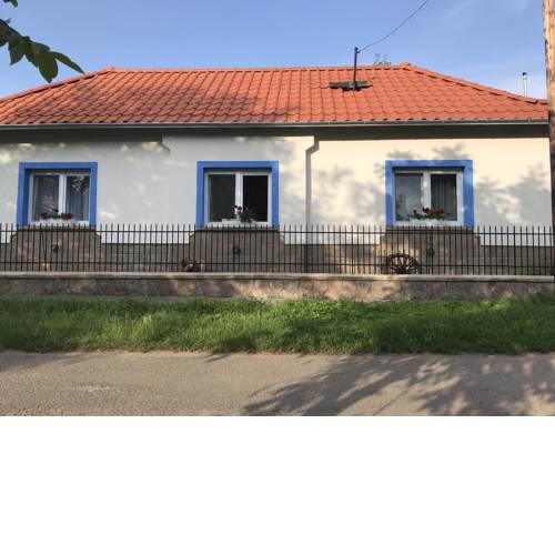 Luna Vendégház Novaj