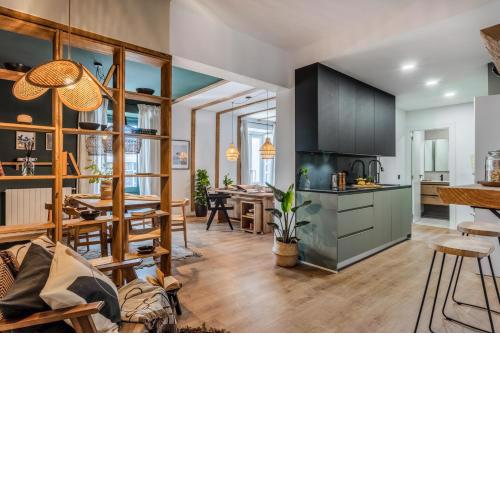 LUNDA- 2 Bedroom Apartment in Malasaña