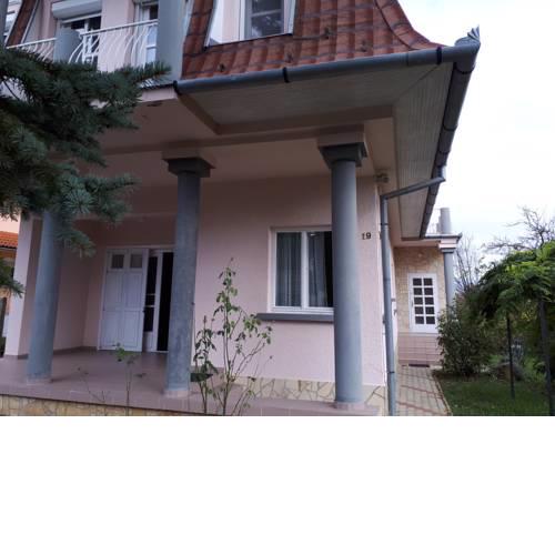 Lusti Apartman