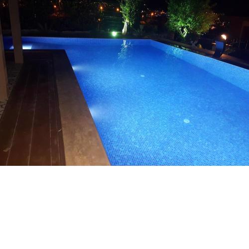 LÜX HAVUZLU VİLLA
