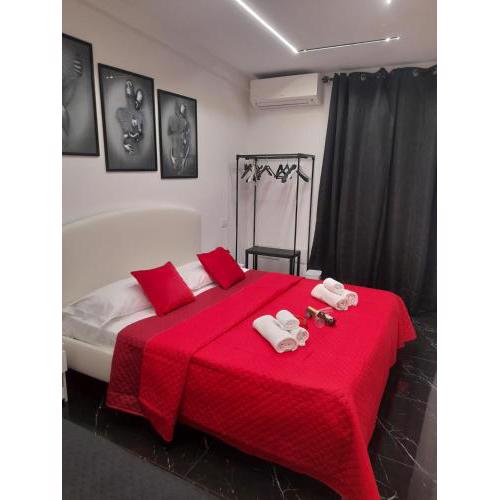 Lux House Naples Airport