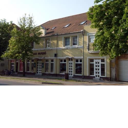 Lux Panzió