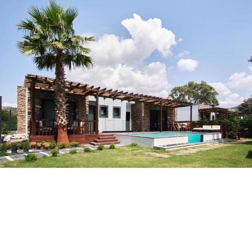 Luxe Villa Nature Life 2