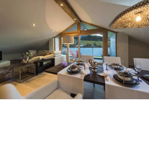 Luxuriöses Penthouse mit Bergblick