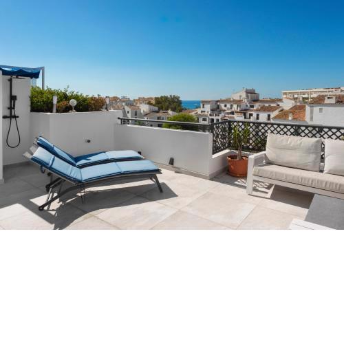 Luxurious 3 Bed Penthouse Puerto Banus with amazing roof terrace