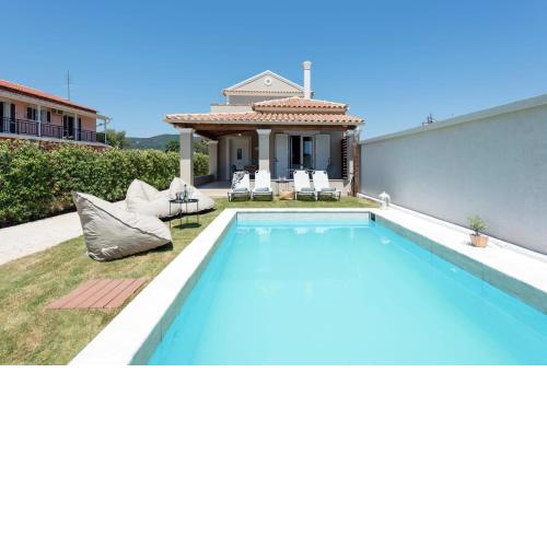 Luxurious Agios Georgios Villa - Private Pool - Villa Spyridoula - Beach Paradise