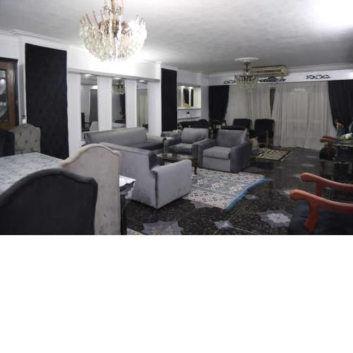 Luxurious Apartment in Al Agouza!