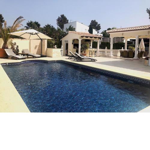 Luxurious apartment in Jávea with private swimming pool&garden