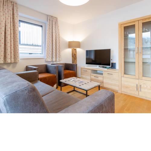 Luxurious apartment in Zell am See with a direct view of the lake.