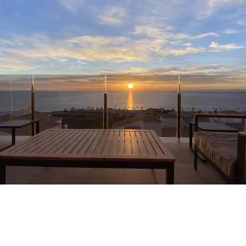 Luxurious Apartment with Seaview in Sunny Manilva