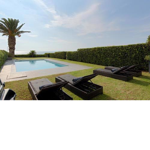 Luxurious Beachfront Villa Maira