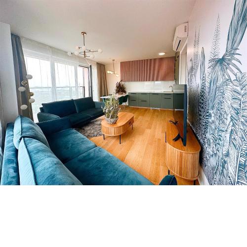 Luxurious brand new apartment
