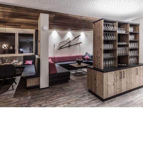Luxurious Chalet with wellness and Jacuzzi, near the center