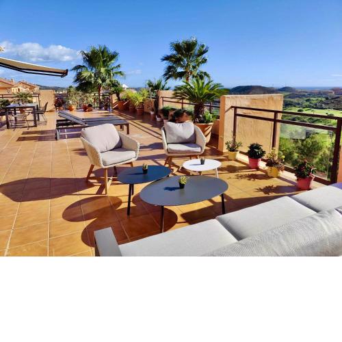 Luxurious penthouse 150 m2 terrace