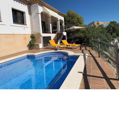 Luxurious Villa in Calonge with Private Pool