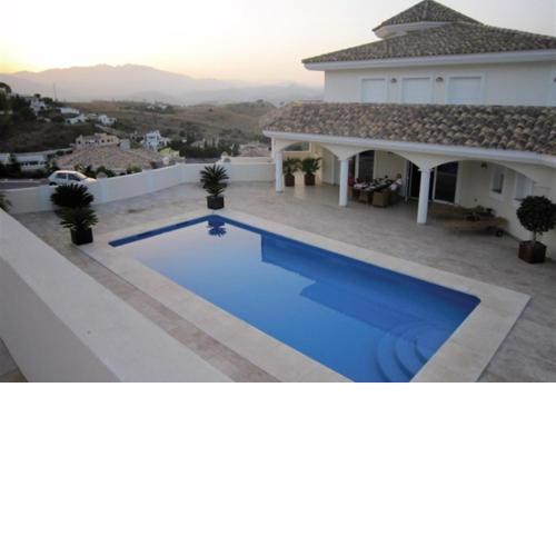 Luxurious villa in the sun