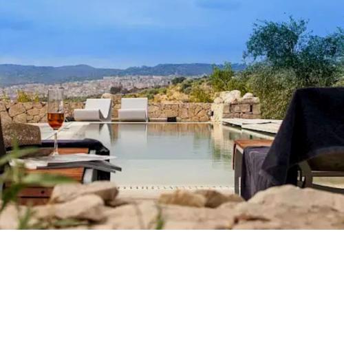 Luxurious Villa near Noto with private pool and barbecue