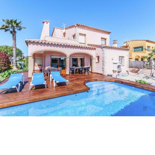 Luxurious Villa St Pere Pescador with Swimming Pool