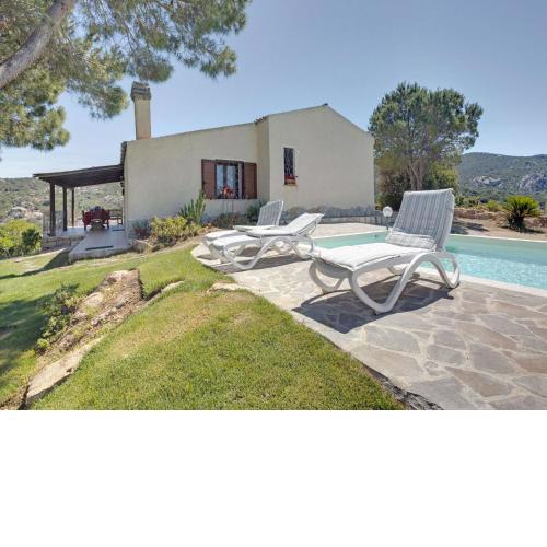 Luxurious villa with private pool