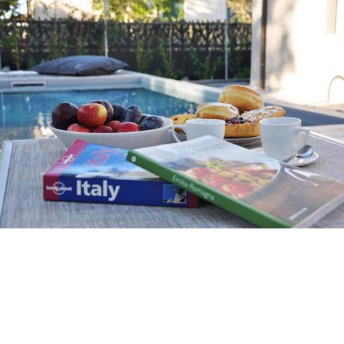Luxury 2 Apartments Cervia with Swimming Pool