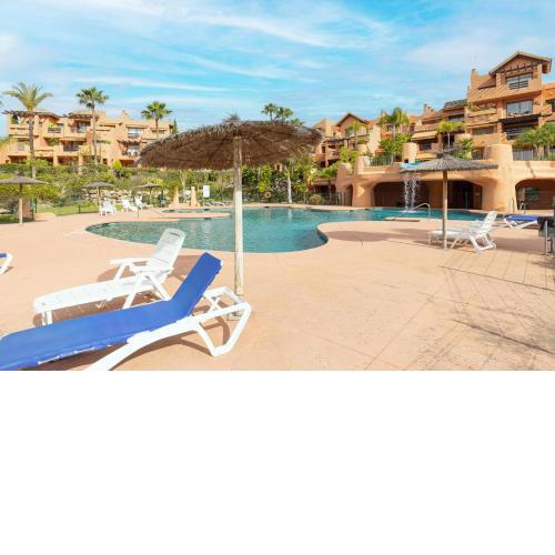 Luxury 3 bed Sea Views with Pool