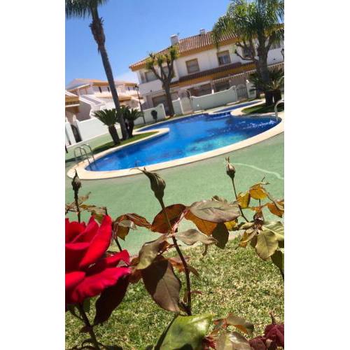 Luxury 3 Bed Villa, Massive Pool, Walking Distance of Restaurant's, Supermarkets & Beach