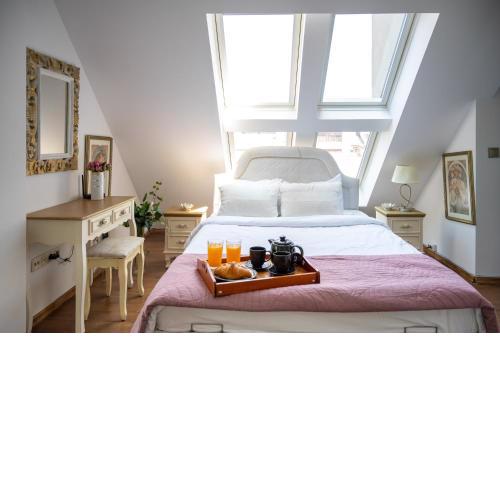 Luxury and Sunny Studio with a view in TOP Center