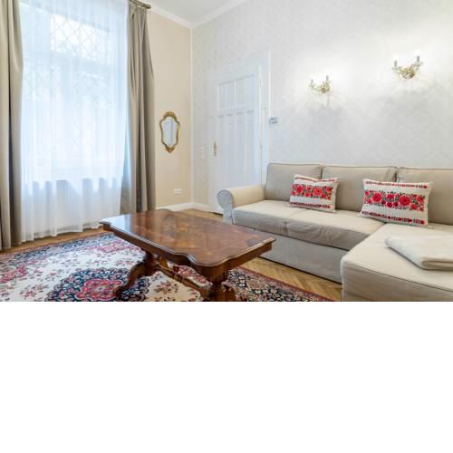 Luxury & Antique Charm