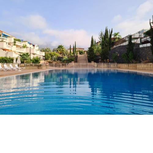 Luxury apartment, comfort and relax, views of the pool
