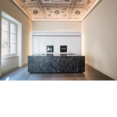 Luxury Apartment in Palazzo Taja, Siena