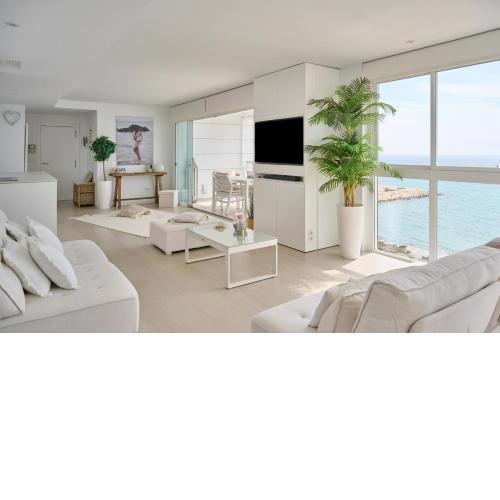Luxury Apartment on the Beach
