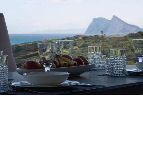Luxury Apartment Sea, Golf and Gibraltar View