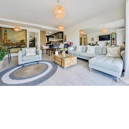 Luxury Apartment Seaside Bay
