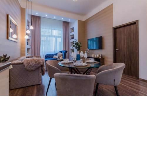 Luxury apartment, very near the river Danube