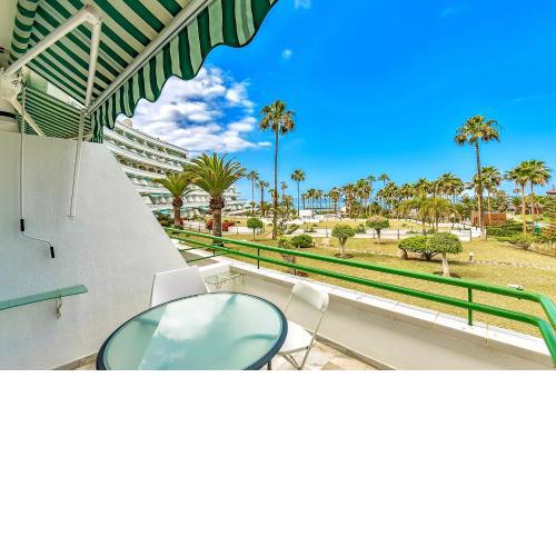Luxury apartment with ocean view