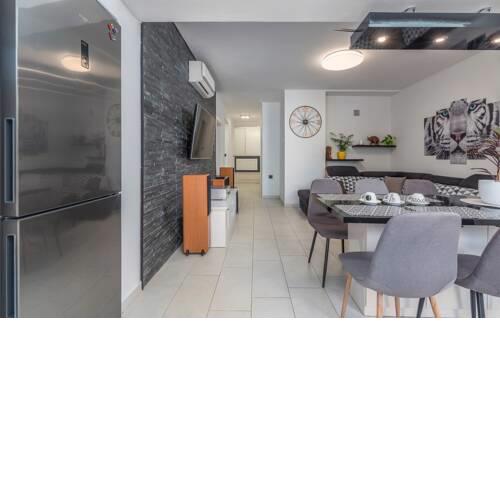 Luxury apartment with Private Garden - Puntizela