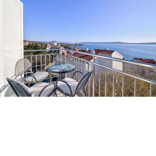 Luxury apartment with sea view 4 + 2