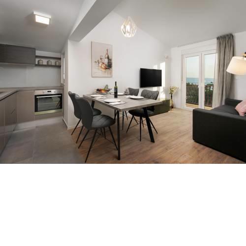 Luxury Apartments Argola