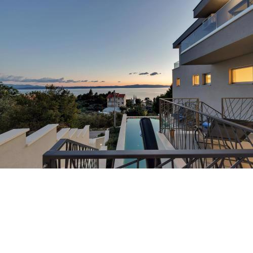 Luxury Apartments Diamond