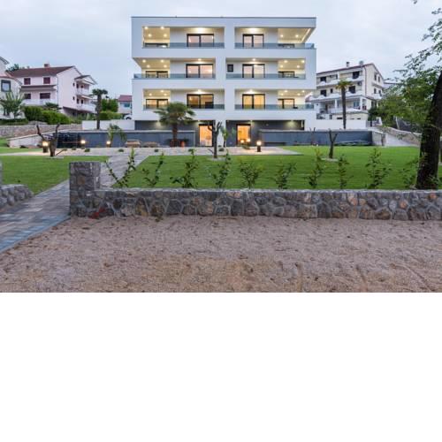 Luxury Apartments Lučica