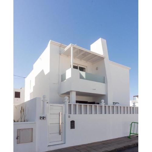 Luxury Beach Apartments Diama