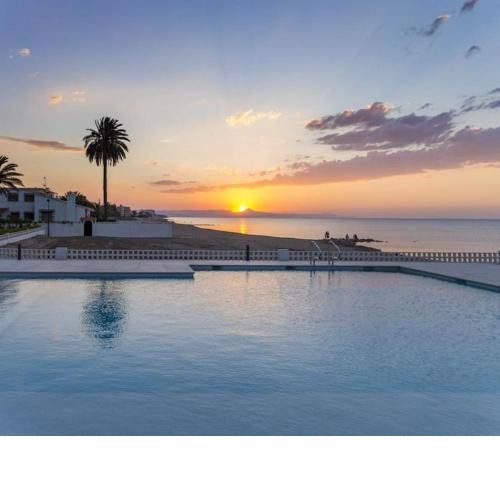Luxury Beachfront Apartment