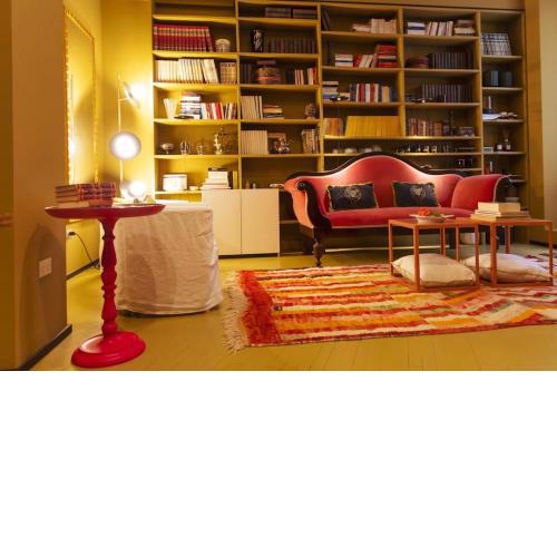 Luxury Bohemian Suite with private garden in Milan