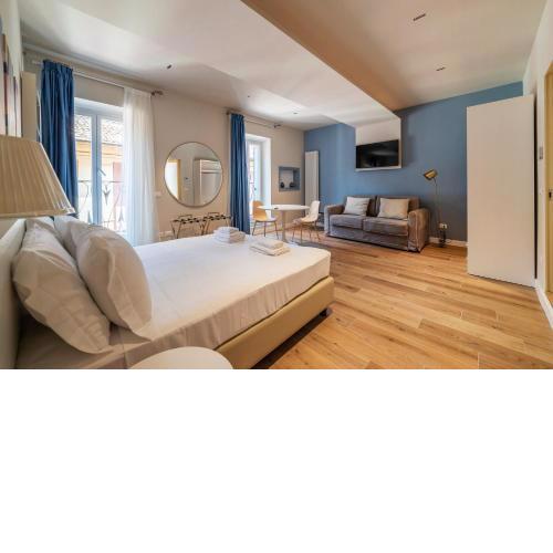 Luxury Corso Suite - DesignD Stays