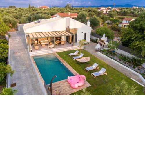Luxury Country House