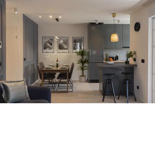 Luxury designed apt Osejava - free Beach parking & garage