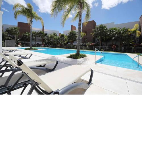 Luxury Flat -Sea, Golf and Mountain Views