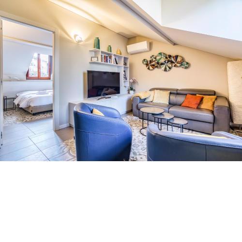 Luxury Flat Duomo 6PAX WIFI TOP