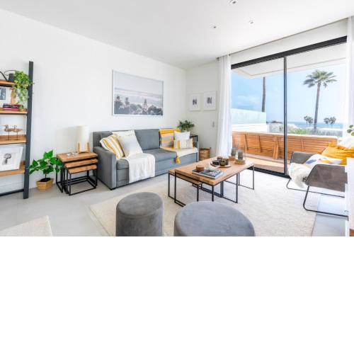 Luxury High End - Santa Barbara Heights III CLC - Private Pool
